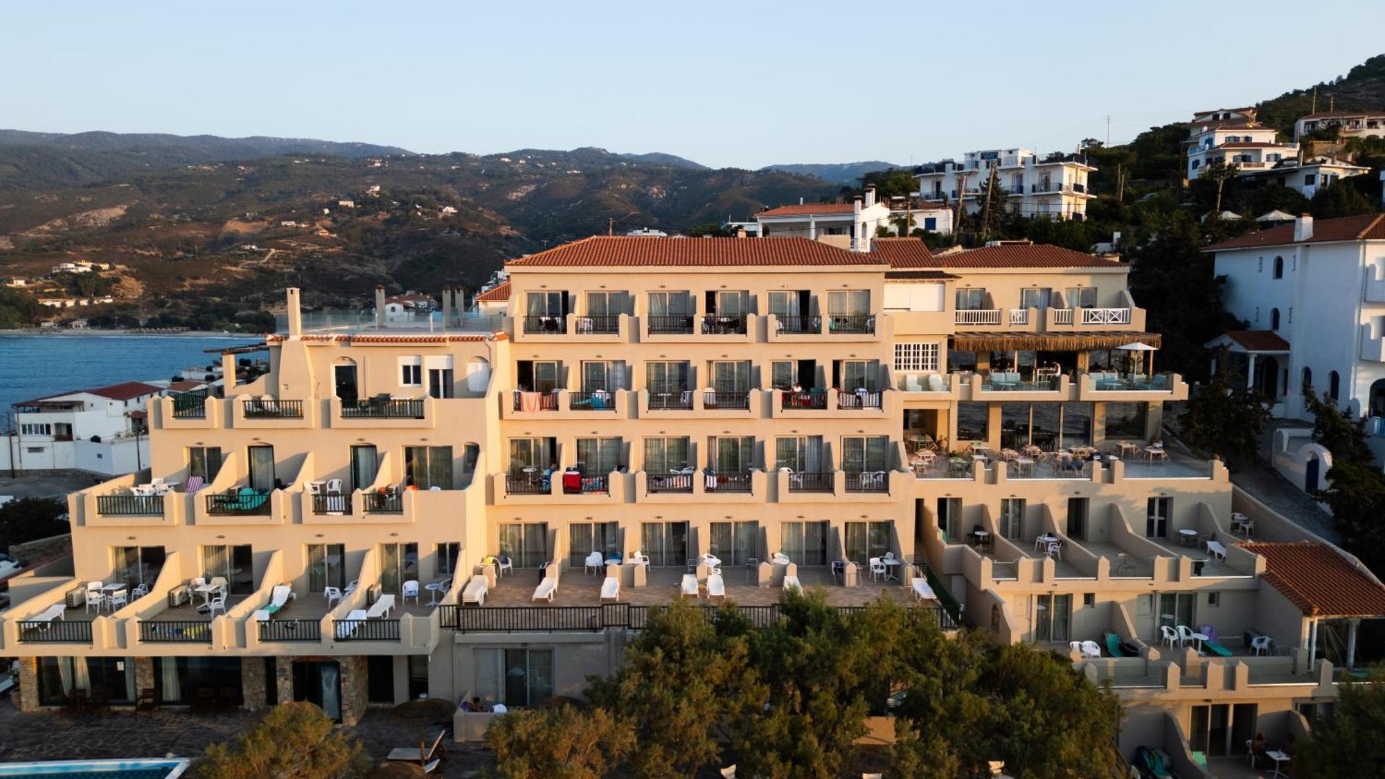 Cavos Bay Hotel & Studios Armenistis  Exterior photo